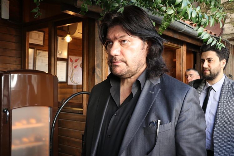 Ünlü isimler askere moral vermek için sınıra akın etti