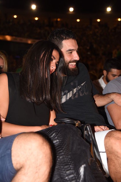 Arda Turan kendine 'babalık' hediyesi aldı