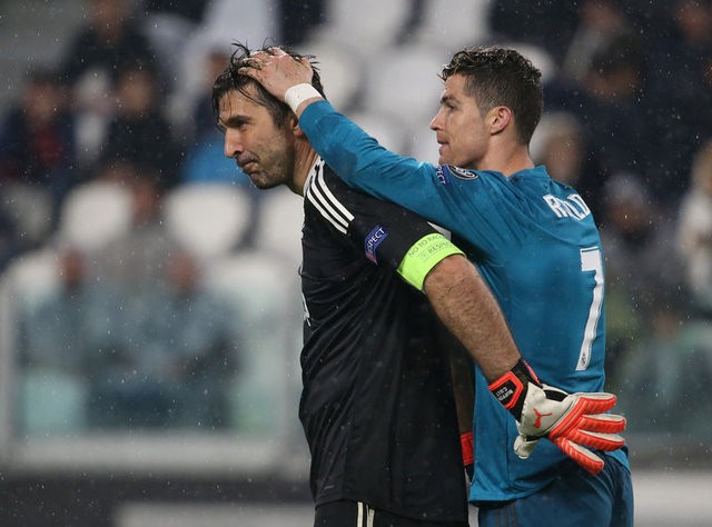 Ronaldo attığı golle sosyal medyayı salladı!