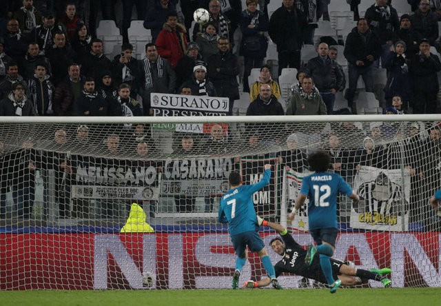 Ronaldo attığı golle sosyal medyayı salladı!