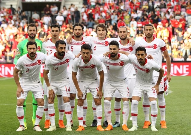 Türkiye-Tunus maçının son anlarında ortalık karıştı!