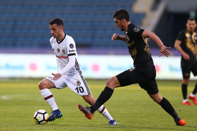 Beşiktaş o imzaları niçin saklıyor