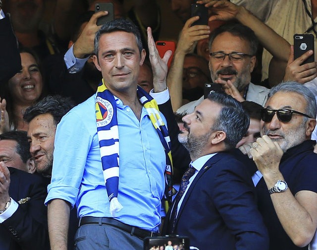 Ali Koç başkan oldu, stat coştu