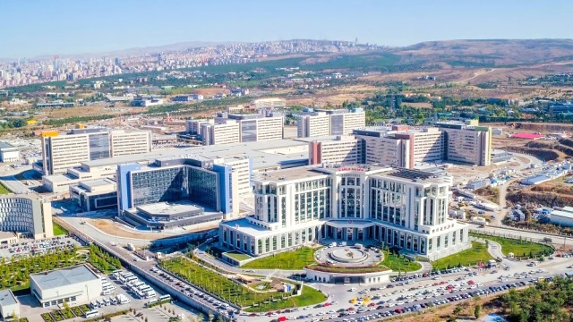 Dünyanın en büyüğü günde 100 bin hastaya bakacak