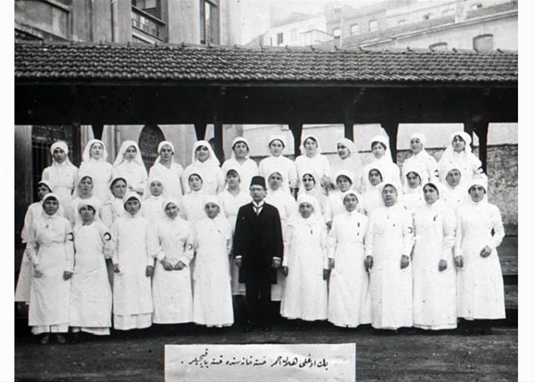Kızılay 149 yıllık arşivini açtı