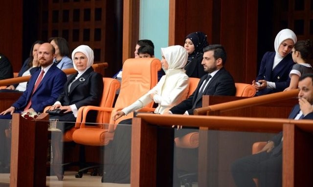 İşte yeni sisteme geçiş törenlerinden renkli kareler...