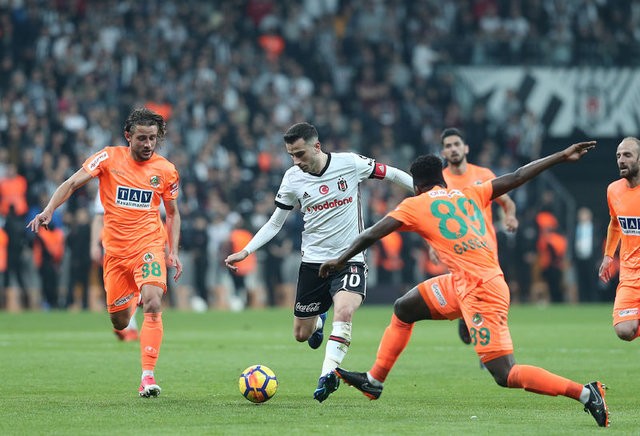 Piyasa değeri düşen ve artan Türk futbolcular!
