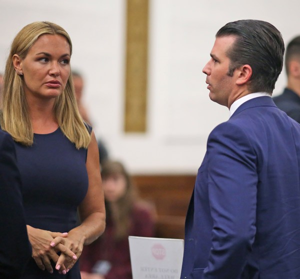 Donald Trump Jr. resmen boşandı!