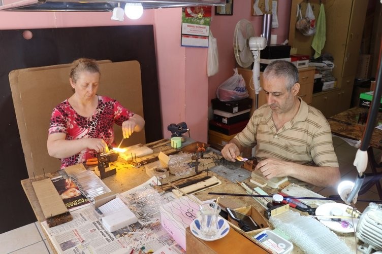 Çin'den 13 kuruşa alıyor, işleyip 5 liraya satıyorlar