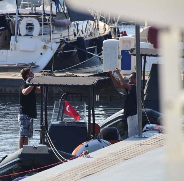 Kıvanç Tatlıtuğ dalış için 400 bin liraya tekne aldı