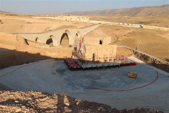 Tarihi hamam yeni yerine indiriliyor