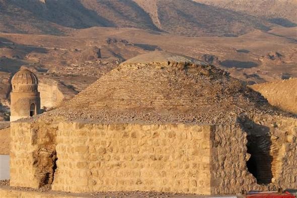 Tarihi hamam yeni yerine indiriliyor
