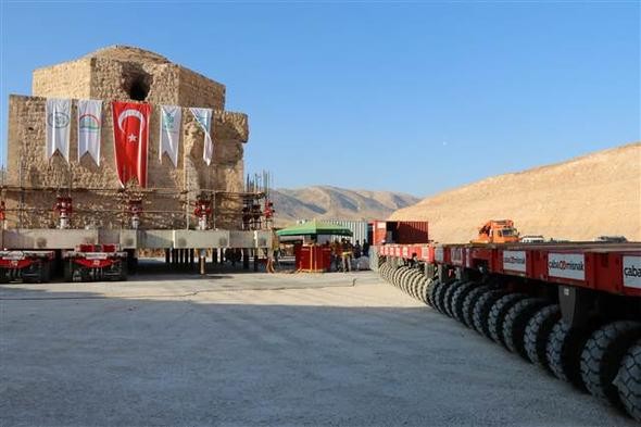Tarihi hamam yeni yerine indiriliyor