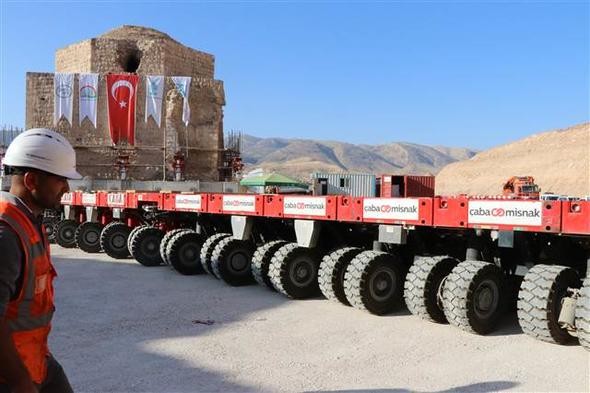 Tarihi hamam yeni yerine indiriliyor