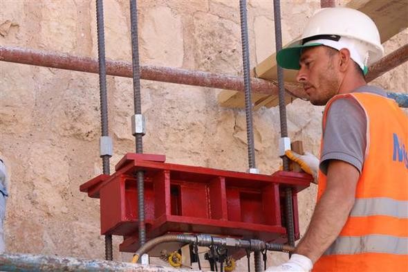 Tarihi hamam yeni yerine indiriliyor