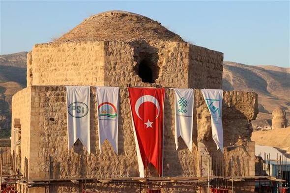 Tarihi hamam yeni yerine indiriliyor