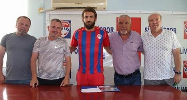 Futbolu bırakan yıldızların ilginç meslekleri