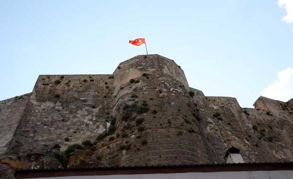  Bitlis Kalesi'ndeki mermer kitabenin sırrı çözüldü