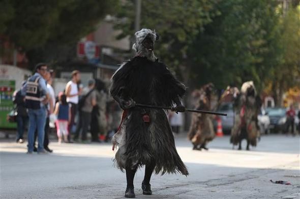 Balıkesir'in kurtuluş coşkusuna 'tülütabaklar' damga vurdu