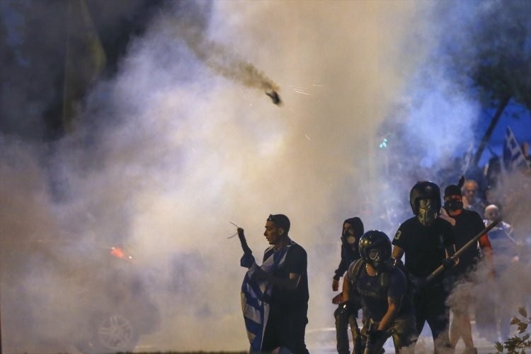 Yunanistan'da olaylı 'Makedonya' gösterisi