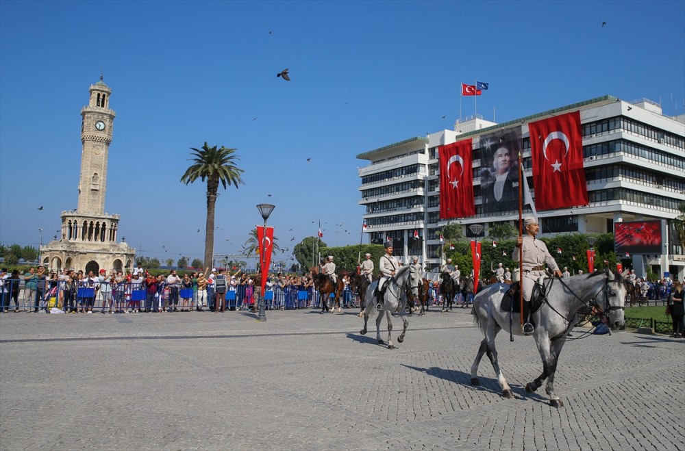 İzmir'in düşman işgalinden kurtuluşunun 96. yıl dönümü