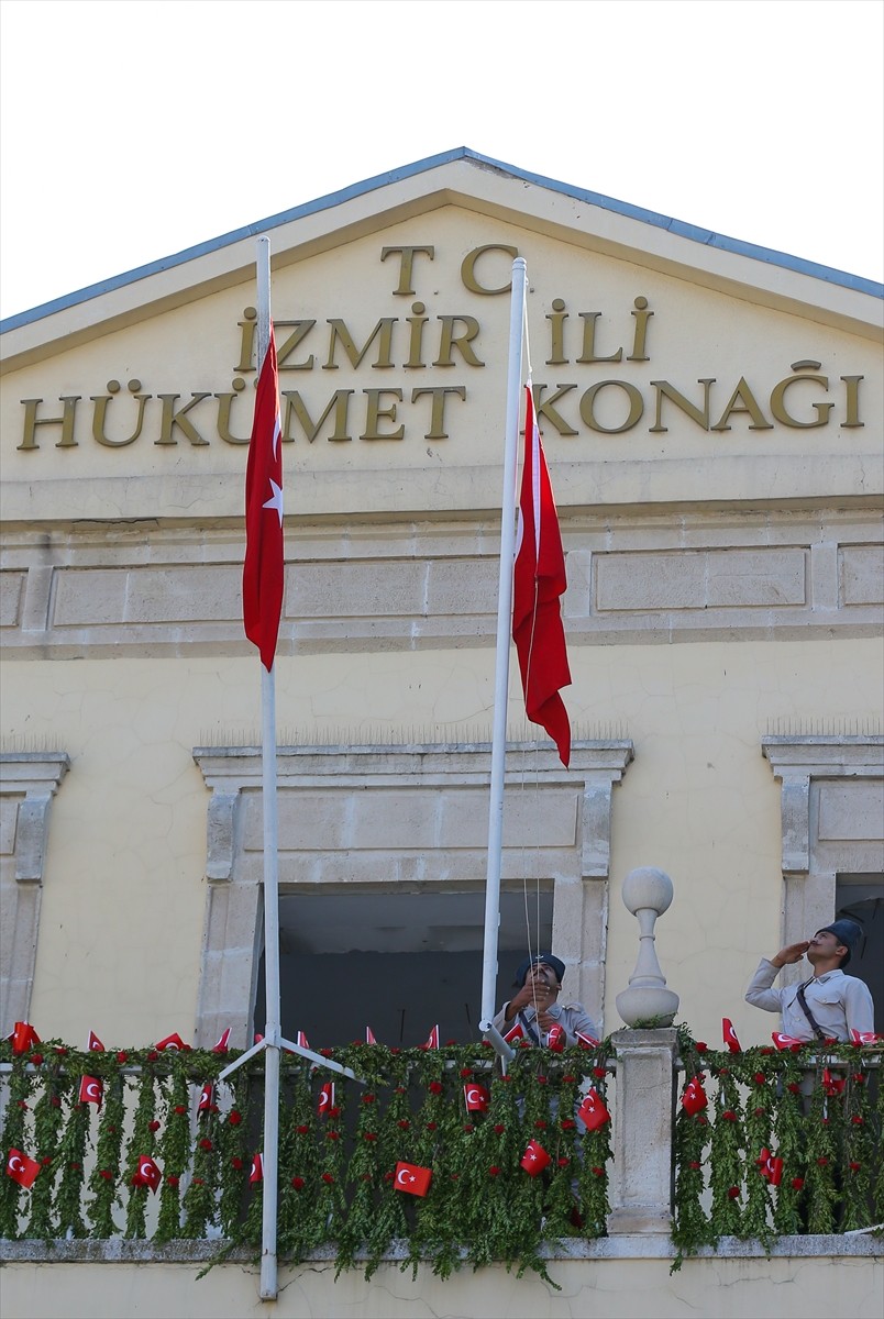 İzmir'in düşman işgalinden kurtuluşunun 96. yıl dönümü