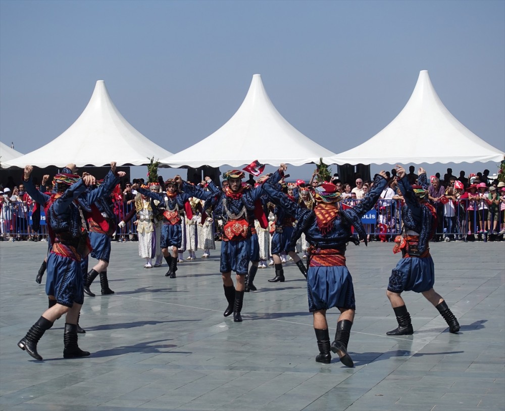 İzmir'in düşman işgalinden kurtuluşunun 96. yıl dönümü