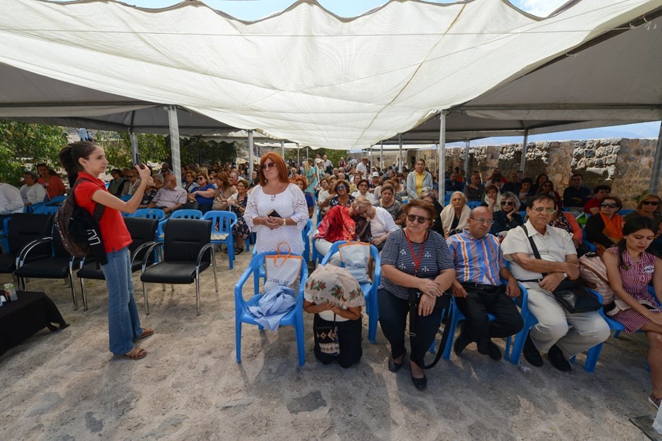Akdamar'da 3 yıl aradan sonra ilk ayin