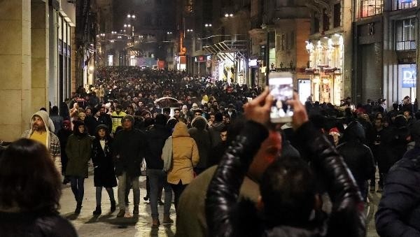 Yurtta yılbaşı coşkusu