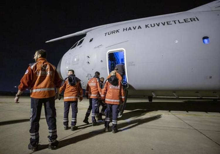 Uçan kale Mogadişu'daki yaralılar için havalandı