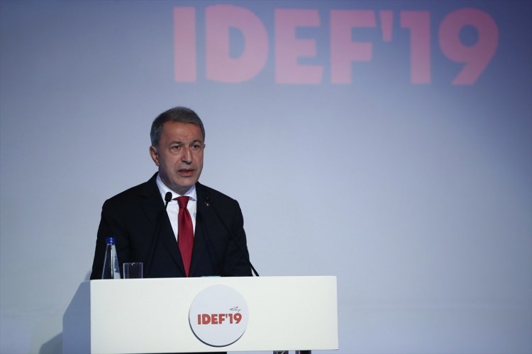 Yerli ve milli silahlar IDEF'te şov yapıyor!
