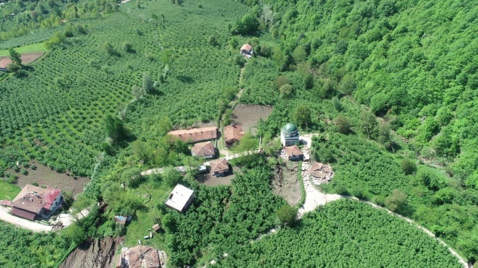 Ordu'da heyelanda 15 ev yıkıldı!