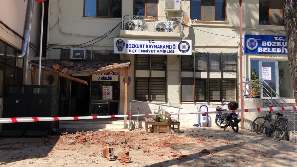 Denizli'deki depremin görüntüleri ortaya çıktı