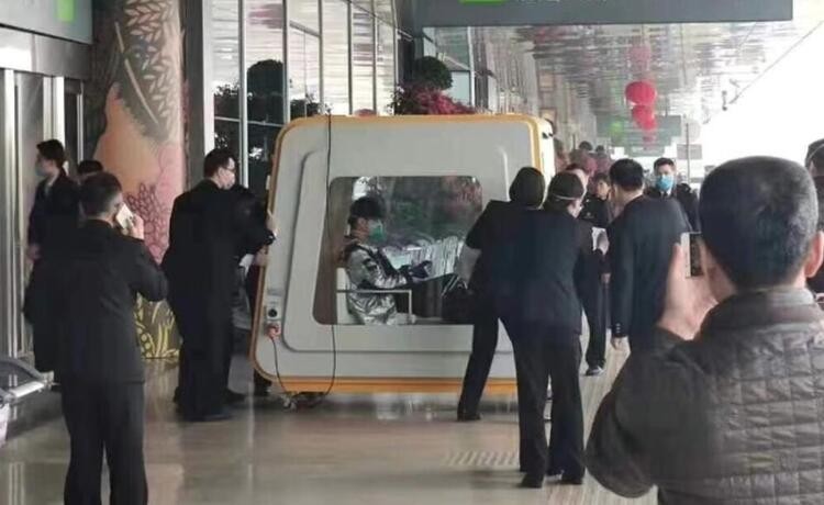  insanlar aniden bilinçlerini kaybederek yere yığılıyor