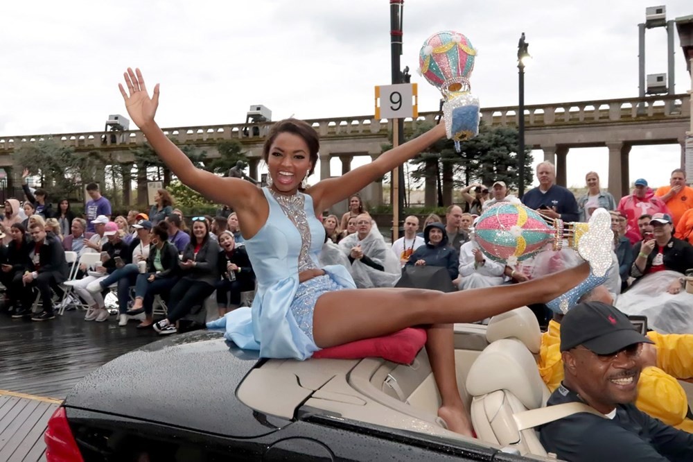 İlk siyah Miss Mississippi Güzeli, 2020 ABD Güzeli seçildi