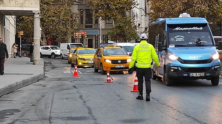 Hafta içi kısıtlamalar nasıl olacak? Sokağa çıkma yasağı ne zaman?