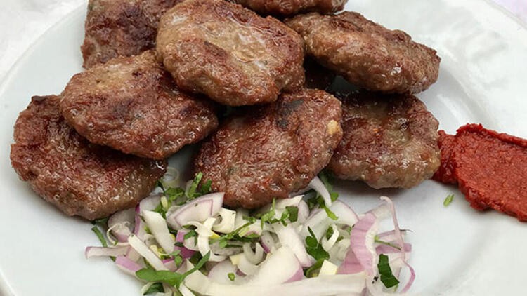 Kıymadaki akılalmaz hile! İçine taşlık katıp ...