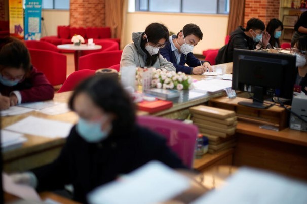 Dünya diken üstünde, Çin başkent Pekin'i kapatıyor!