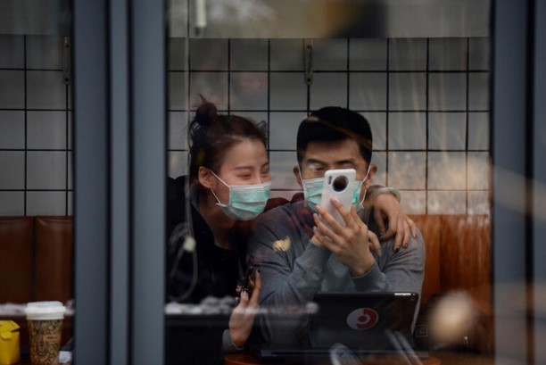 Dünya diken üstünde, Çin başkent Pekin'i kapatıyor!