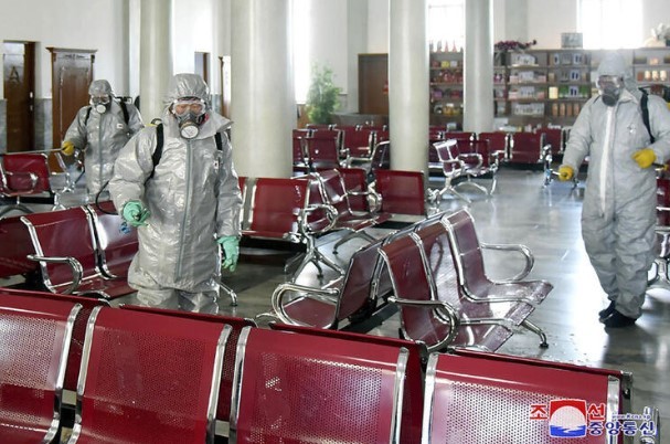 Dünya diken üstünde, Çin başkent Pekin'i kapatıyor!