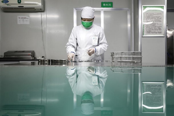 Dünya diken üstünde, Çin başkent Pekin'i kapatıyor!