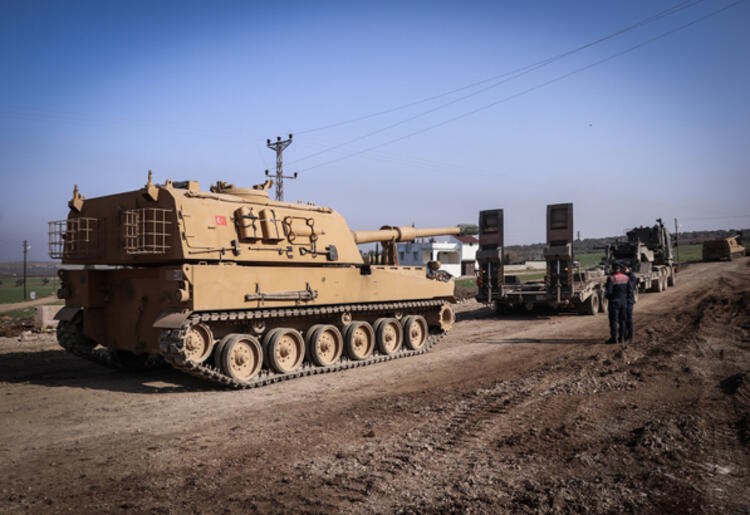 150 araçlık konvoy sınırı geçti!