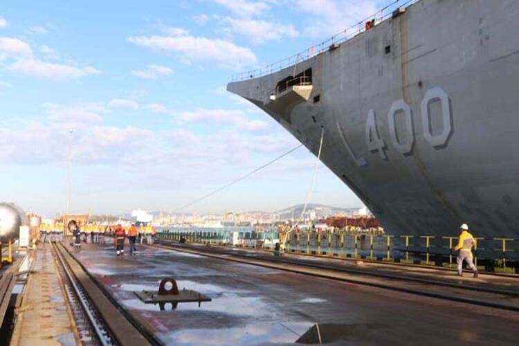 Türkiye'nin ilk uçak gemisi TGC Anadolu gün sayıyor