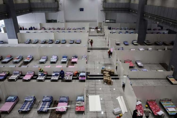 Wuhan'da pek çok yer geçici hastaneye dönüştürülüyor 