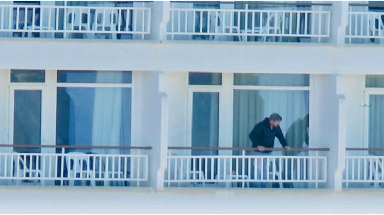 750 turistle karantina altındaki otel böyle görüntülendi