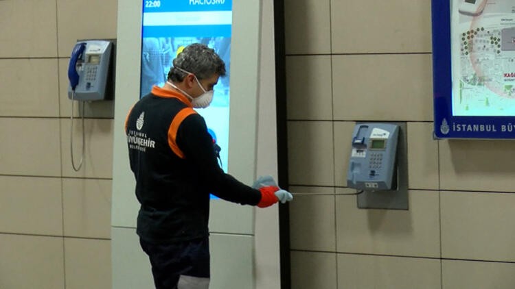 İstanbul metrolarında virüs önlemi