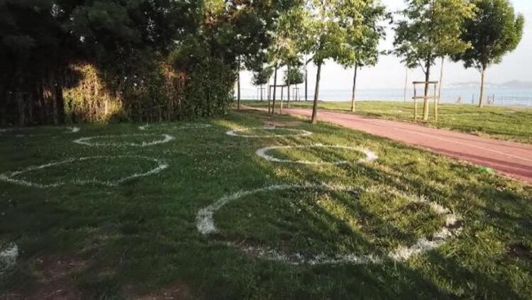 İstanbul'da çemberli sosyal mesafe dönemi
