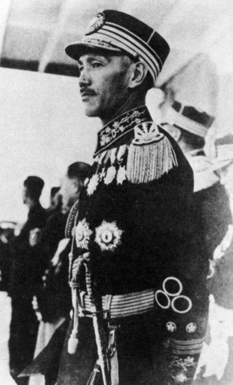 Çin gözünü kararttı! Üst düzey generalden savaş sinyali...
