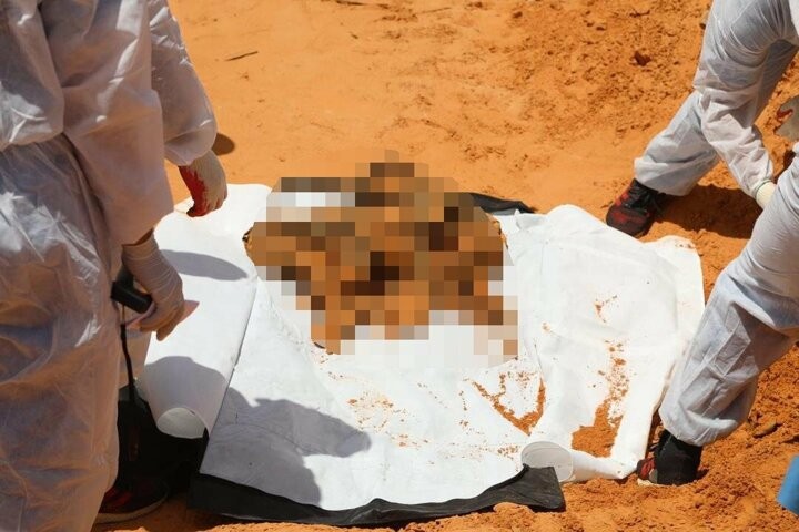 Libyada darbeci Hafterin katlettiği sivillere ait toplu mezar bulundu