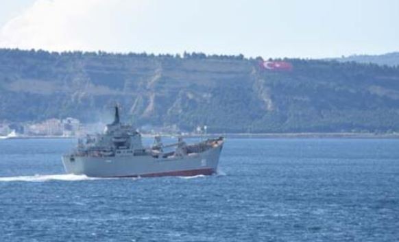 Rus savaş gemisi 'Saratov', Çanakkale Boğazı'ndan geçti